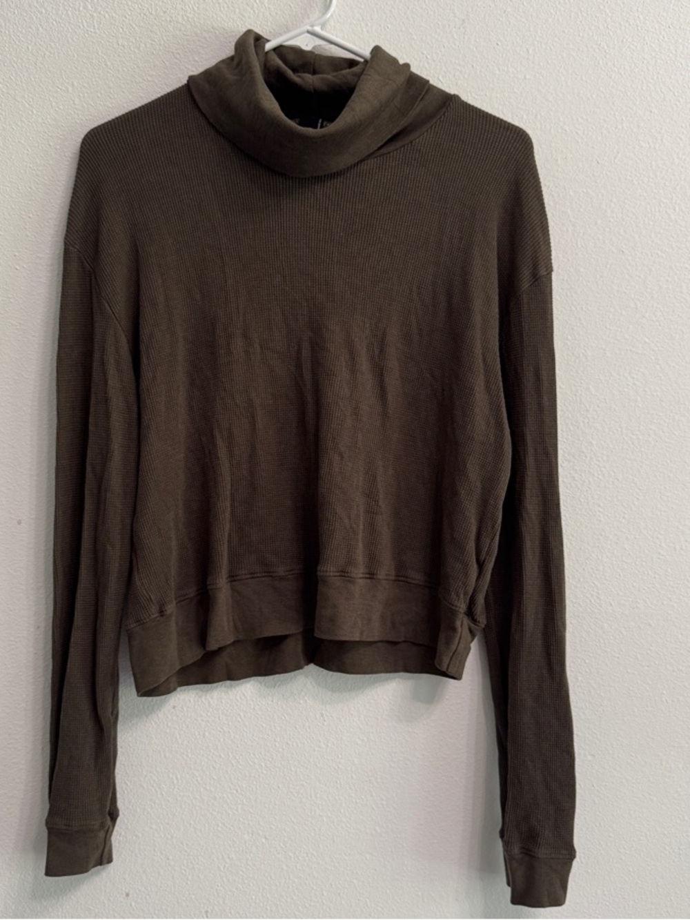 Bobi Los Angeles turtleneck Women's slouch Sweater - color Olive size Large